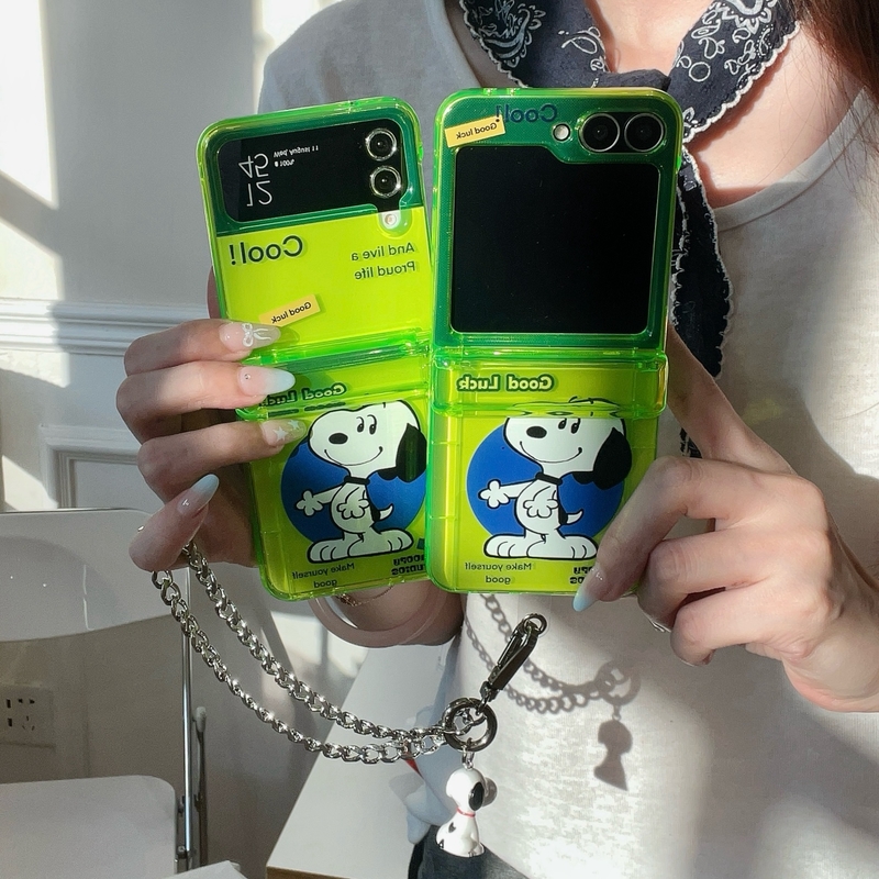 Cute Cartoon Peanut Snoopy Flu - Phone Cases Z Flip 5 recensie en prijs